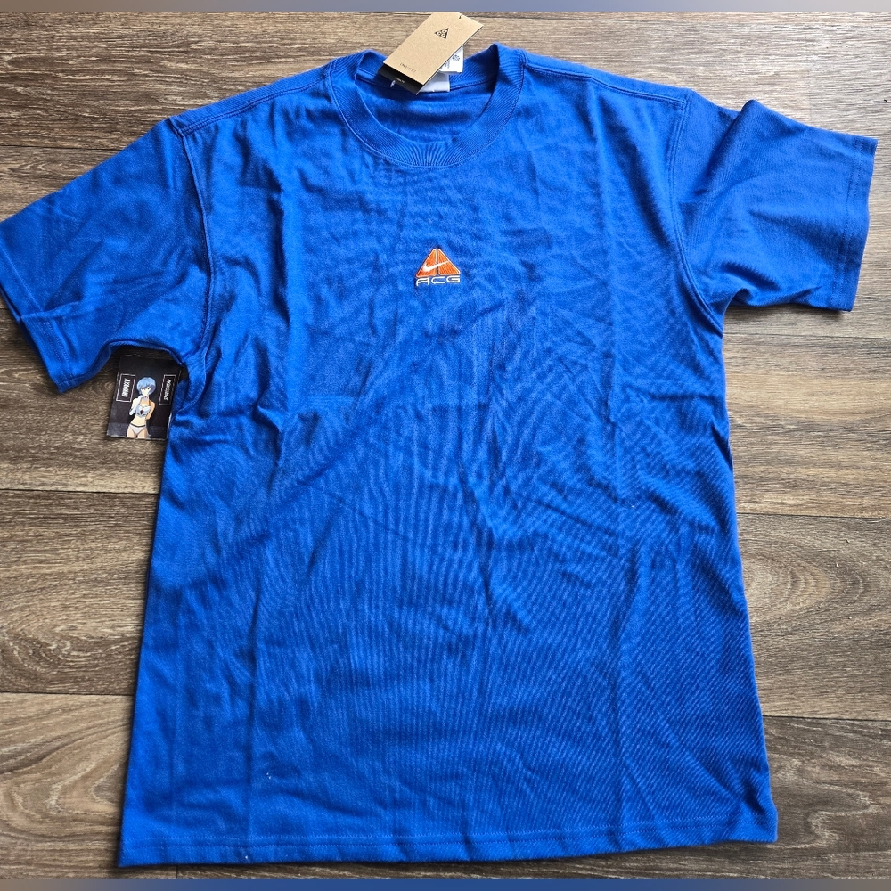 Nike ACG Lungs Logo Short Sleeve T Shirt Small